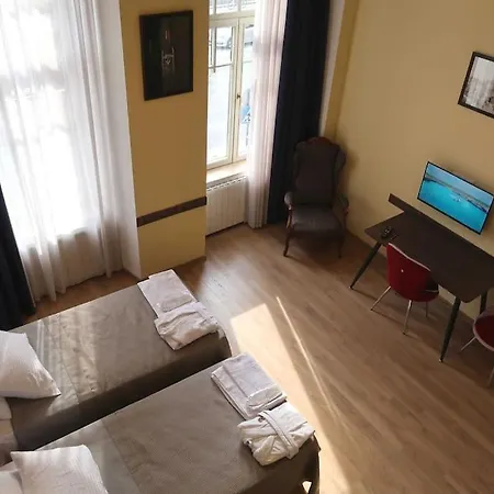 Opera Garden Apartment 2 In Tbilisi Center Exterior photo